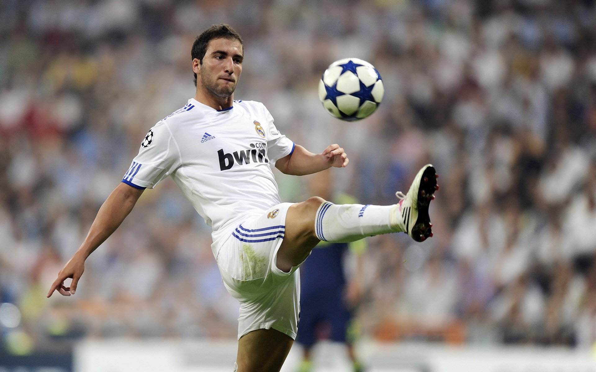 哈伦100米蝶泳决赛发挥稳定